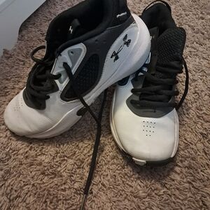 Under Armour Boys Basketball Shoes